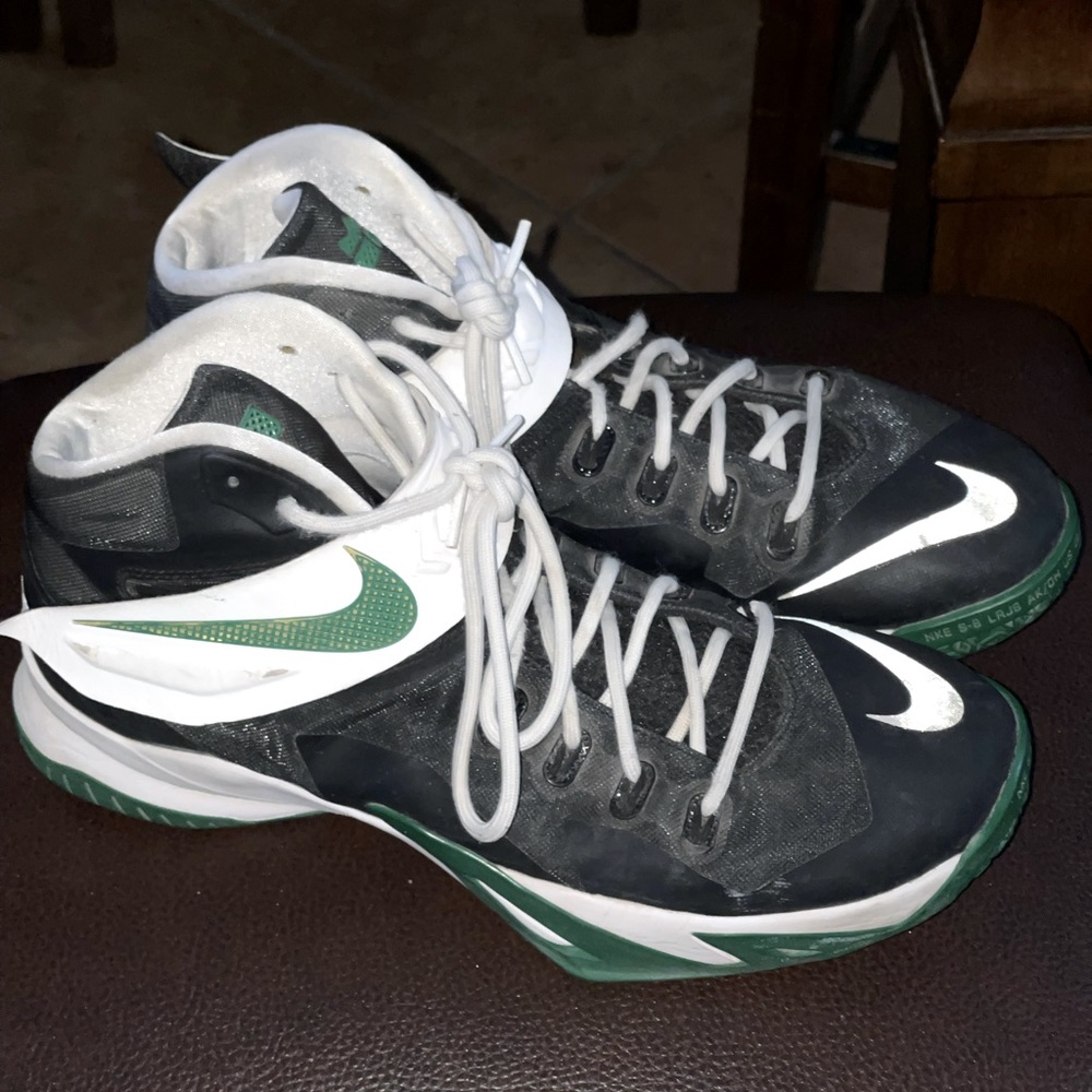 Nike Lebron Zoom Soldier 8